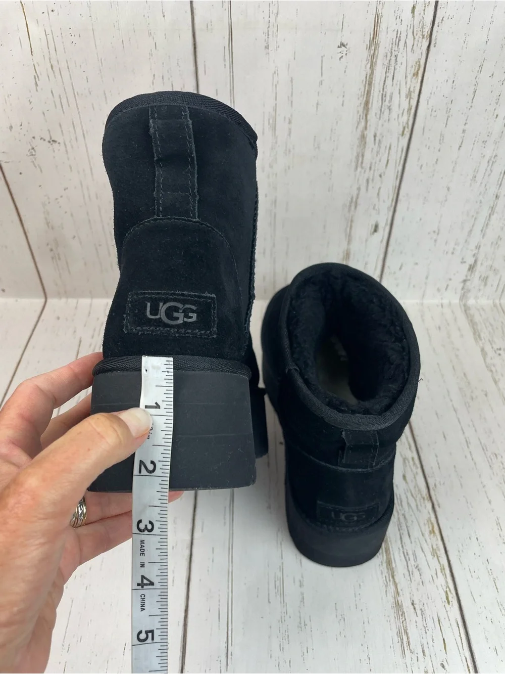 UGG mini platform